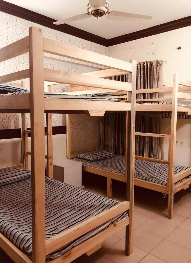 Maidi Backpacker Apartman Iszlámábád Kültér fotó