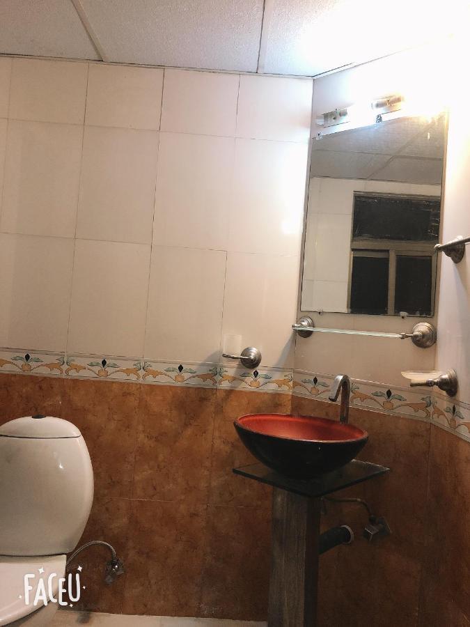 Maidi Backpacker Apartman Iszlámábád Kültér fotó